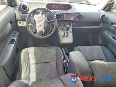 Zdjęcie 8 z 13 samochodu: 2015 SCION XB BASE VIN:JTLZE4FEXFJ077422 - miniatura