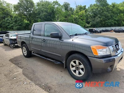 Czwarte zdjęcie samochodu z boku: 2012 NISSAN TITAN SV VIN:1N6BA0ED4CN317799 - miniatura