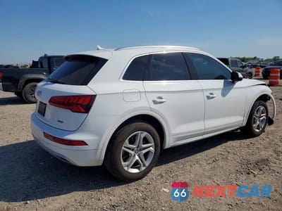 Trzecie zdjęcie samochodu z tyłu: 2019 AUDI Q5 PREMIUM VIN:WA1ANAFY3K2072174 - miniatura