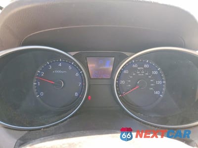 Zdjęcie 9 z 13 samochodu: 2010 HYUNDAI TUCSON GLS VIN:KM8JUCAC8AU061184 - miniatura
