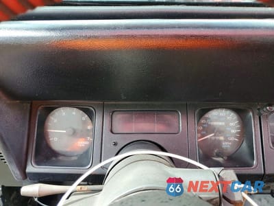 Zdjęcie 9 z 11 samochodu: 1993 JEEP WRANGLER / YJ VIN:1J4FY29S2PP249379 - miniatura