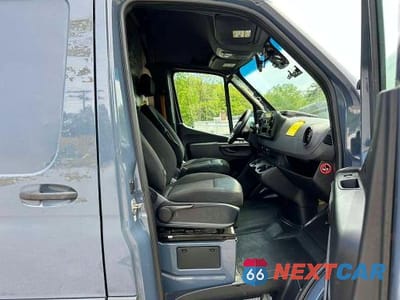 Zdjęcie 7 z 10 samochodu: 2021 MERCEDES-BENZ SPRINTER 2500 VIN:W1Y40CHY4MT070579 - miniatura
