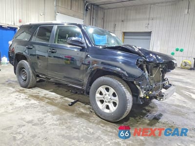 Czwarte zdjęcie samochodu z boku: 2017 TOYOTA 4RUNNER SR5 VIN:JTEBU5JRXH5432693 - miniatura