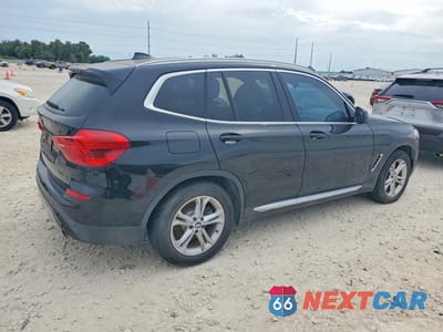 Trzecie zdjęcie samochodu z tyłu: 2019 BMW X3 SDRIVE30I VIN:5UXTR7C51KLF31715 - miniatura