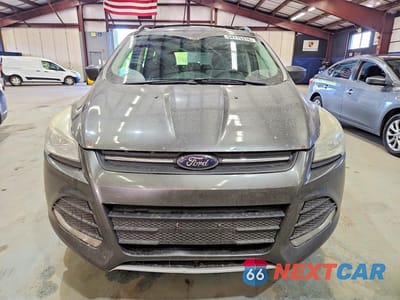 Piąte zdjęcie samochodu w środku: 2015 FORD ESCAPE SE VIN:1FMCU9GX4FUA11766 - miniatura