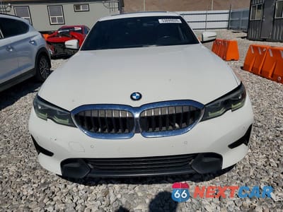 Piąte zdjęcie samochodu w środku: 2020 BMW 330I VIN:3MW5R1J04L8B24649 - miniatura