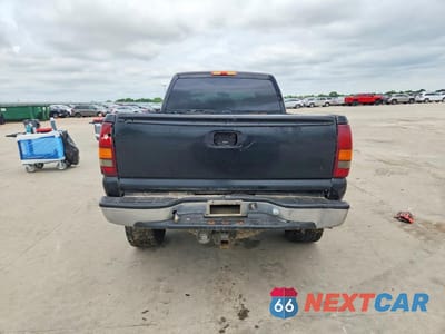 Zdjęcie 6 z 12 samochodu: 2001 GMC SIERRA K2500 HEAVY DUTY VIN:1GTHK231X1F145204 - miniatura