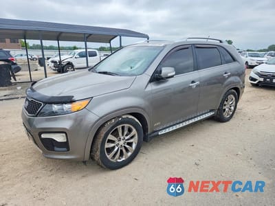 2012 KIA SORENTO SX 5XYKWDA23CG288836 - główne zdjęcie licytacji z USA - miniatura