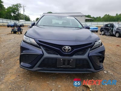 Piąte zdjęcie samochodu w środku: 2022 TOYOTA CAMRY SE VIN:4T1G11AK1NU045932 - miniatura