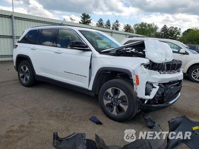 Czwarte zdjęcie samochodu z boku: 2022 JEEP GRAND CHEROKEE LIMITED 4XE VIN:1C4RJYB62N8717397 - miniatura
