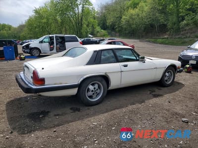 Trzecie zdjęcie samochodu z tyłu: 1986 JAGUAR XJS VIN:SAJNV5843GC133258 - miniatura