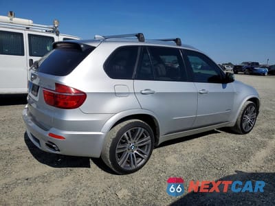 Trzecie zdjęcie samochodu z tyłu: 2011 BMW X5 XDRIVE35I VIN:5UXZV4C50BL407713 - miniatura