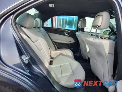 Zdjęcie 10 z 12 samochodu: 2012 MERCEDES-BENZ E 350 4MATIC VIN:WDDHF8JB3CA561815 - miniatura