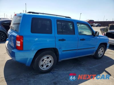 Trzecie zdjęcie samochodu z tyłu: 2008 JEEP PATRIOT SPORT VIN:1J8FT28W38D703904 - miniatura