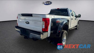 Czwarte zdjęcie samochodu z boku: 2017 FORD F350 SUPER DUTY VIN:1FT8W3DT7HED16940 - miniatura