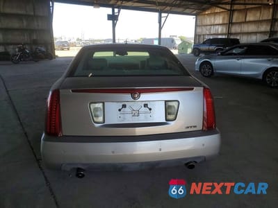 Zdjęcie 6 z 12 samochodu: 2005 CADILLAC STS VIN:1G6DW677250126070 - miniatura