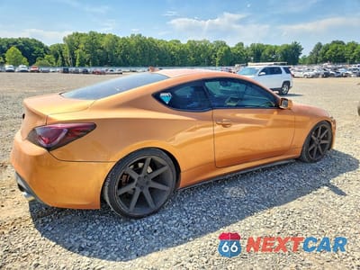 Trzecie zdjęcie samochodu z tyłu: 2015 HYUNDAI GENESIS COUPE 3.8 VIN:KMHHU6KJ1FU122329 - miniatura