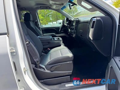 Zdjęcie 8 z 12 samochodu: 2016 CHEVROLET SILVERADO K1500 LT VIN:1GCVKREC1GZ344708 - miniatura