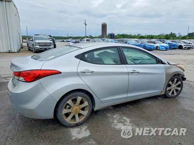 Trzecie zdjęcie samochodu z tyłu: 2013 HYUNDAI ELANTRA LIMITED VIN:5NPDH4AE9DH229104 - miniatura