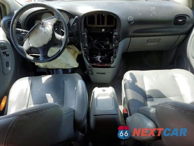 Zdjęcie 8 z 14 samochodu: 2005 CHRYSLER TOWN & COUNTRY LIMITED VIN:2C8GP64L15R393679 - miniatura