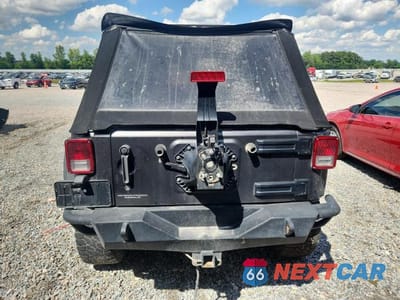 Zdjęcie 6 z 13 samochodu: 2018 JEEP WRANGLER UNLIMITED SPORT VIN:1C4HJWDG5JL921964 - miniatura