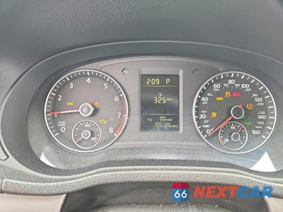 Zdjęcie 9 z 13 samochodu: 2012 VOLKSWAGEN PASSAT S VIN:1VWAP7A34CC026442 - miniatura