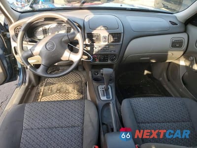 Zdjęcie 8 z 12 samochodu: 2001 NISSAN SENTRA XE VIN:3N1CB51D21L507432 - miniatura