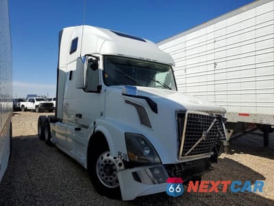 2016 VOLVO VNL SEMI TRUCK 4V4NC9EH1GN948747 - główne zdjęcie licytacji z USA - miniatura