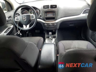 Zdjęcie 8 z 13 samochodu: 2012 DODGE JOURNEY VIN:3C4PDCBG6CT308439 - miniatura
