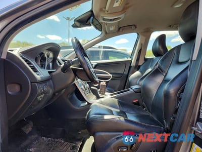 Zdjęcie 7 z 13 samochodu: 2017 VOLVO XC60 VIN:YV440MDJ9H2087521 - miniatura