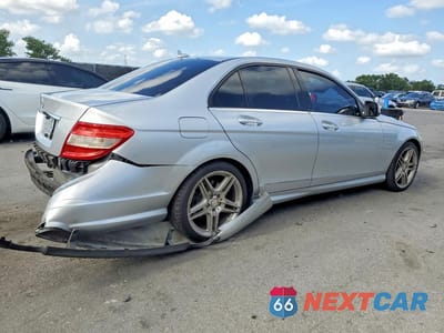 Trzecie zdjęcie samochodu z tyłu: 2009 MERCEDES-BENZ C 300 VIN:WDDGF54X09R078455 - miniatura