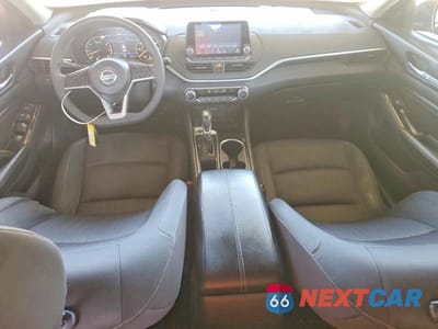 Zdjęcie 8 z 12 samochodu: 2021 NISSAN ALTIMA SV VIN:1N4BL4DV3MN326273 - miniatura
