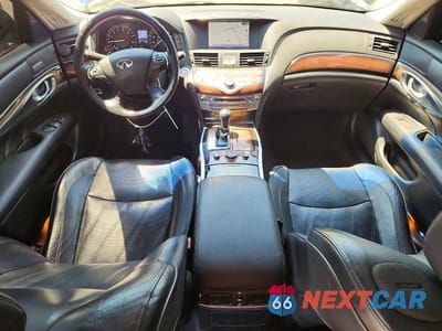 Zdjęcie 8 z 13 samochodu: 2016 INFINITI Q70L 3.7 VIN:JN1BY1PR0GM720643 - miniatura