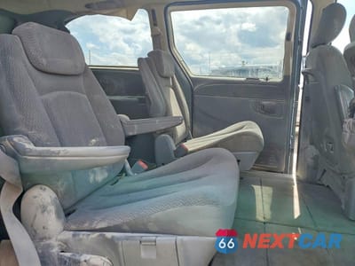 Zdjęcie 11 z 13 samochodu: 2006 DODGE GRAND CARAVAN SXT VIN:2D4GP44L26R918775 - miniatura