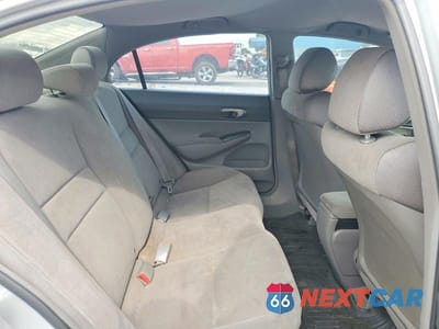 Zdjęcie 10 z 12 samochodu: 2008 HONDA CIVIC LX VIN:2HGFA16588H335984 - miniatura