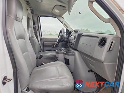 Zdjęcie 11 z 13 samochodu: 2012 FORD E350 BOX TRUCK VIN:1FDSE3FL6CDB14624 - miniatura