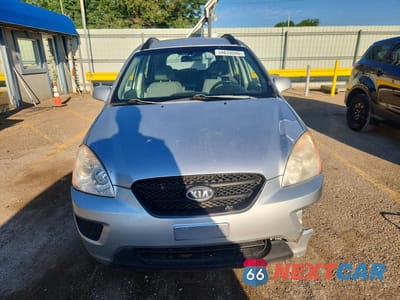 Piąte zdjęcie samochodu w środku: 2008 KIA RONDO LX VIN:KNAFG526687156354 - miniatura