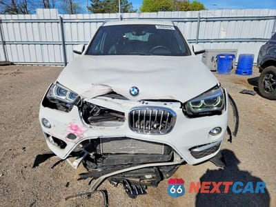 Piąte zdjęcie samochodu w środku: 2016 BMW X1 XDRIVE28I VIN:WBXHT3C36GP887478 - miniatura