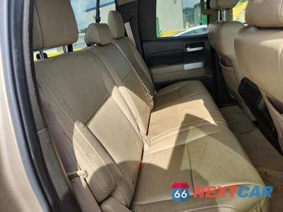 Zdjęcie 10 z 12 samochodu: 2007 TOYOTA TUNDRA DOUBLE CAB LIMITED VIN:5TBBV58107S487950 - miniatura
