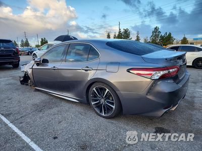 Drugie zdjęcie samochodu z przodu: 2018 TOYOTA CAMRY XSE VIN:4T1B61HK6JU105862 - miniatura