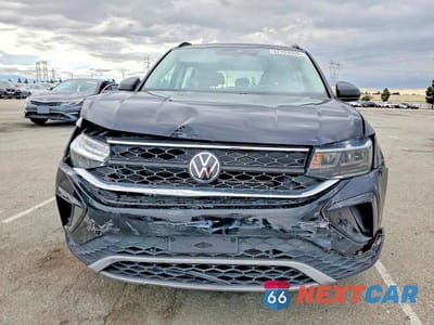 Piąte zdjęcie samochodu w środku: 2023 VOLKSWAGEN TAOS S VIN:3VVDX7B25PM350432 - miniatura