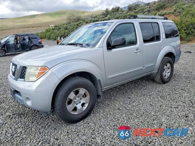2005 NISSAN PATHFINDER XE 5N1AR18W55C748852 - główne zdjęcie licytacji z USA - miniatura
