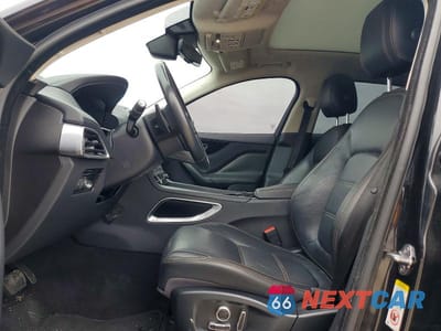 Zdjęcie 7 z 13 samochodu: 2020 JAGUAR F-PACE PRESTIGE 25T VIN:SADCK2FX2LA618222 - miniatura