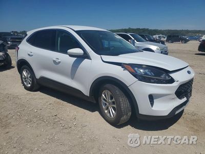 Czwarte zdjęcie samochodu z boku: 2021 FORD ESCAPE SE VIN:1FMCU0G60MUA86416 - miniatura