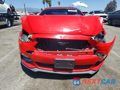 Piąte zdjęcie samochodu w środku: 2016 FORD MUSTANG VIN:1FATP8EM1G5334754 - miniatura