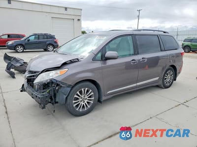 2019 TOYOTA SIENNA XLE 8-PASSENGER 5TDYZ3DC4KS005720 - główne zdjęcie licytacji z USA - miniatura