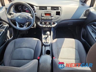 Zdjęcie 8 z 12 samochodu: 2013 KIA RIO LX VIN:KNADM4A38D6207984 - miniatura