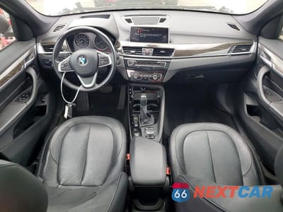 Zdjęcie 8 z 14 samochodu: 2016 BMW X1 XDRIVE28I VIN:WBXHT3C31GP886321 - miniatura