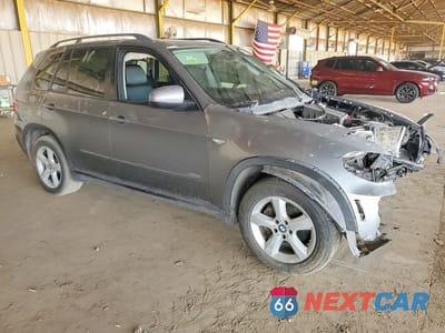 Czwarte zdjęcie samochodu z boku: 2008 BMW X5 VIN:5UXFE43538L027888 - miniatura