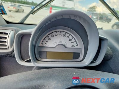 Zdjęcie 9 z 12 samochodu: 2008 SMART FORTWO PURE VIN:WMEEJ31X58K158710 - miniatura